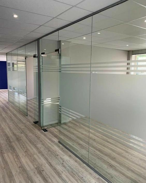 Commercial glass partition