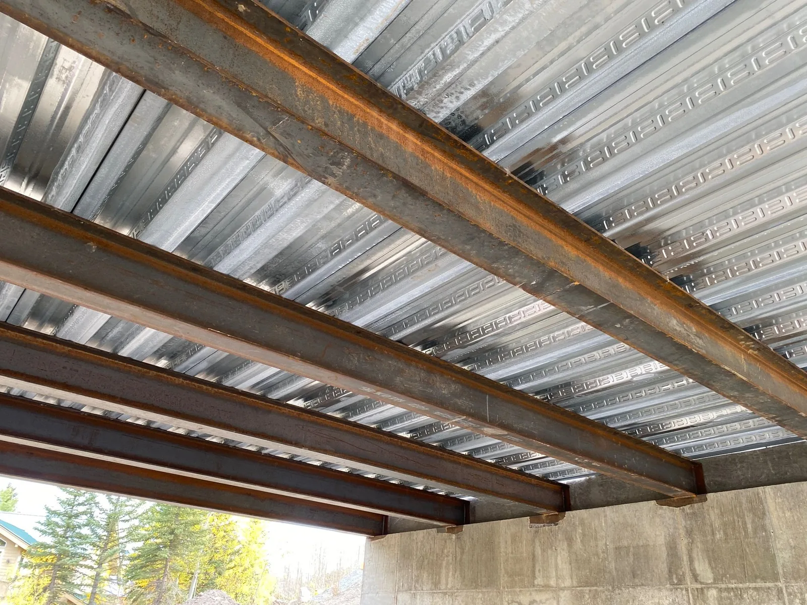 Structural steel roofing project