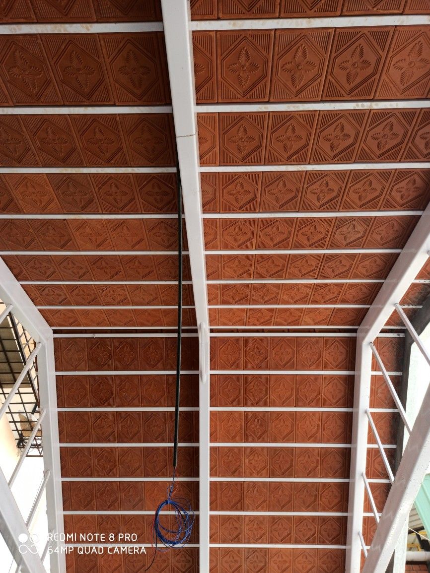 Clay Tile & T-Iron Roof detail photo